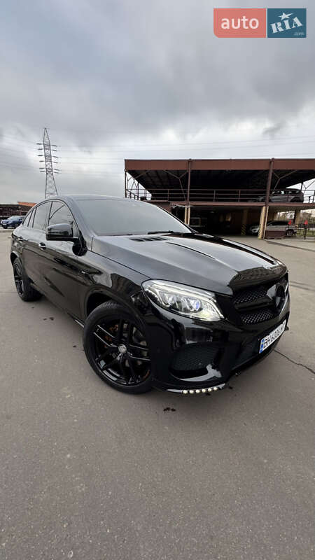 Mercedes-benz Gle-class (2017)