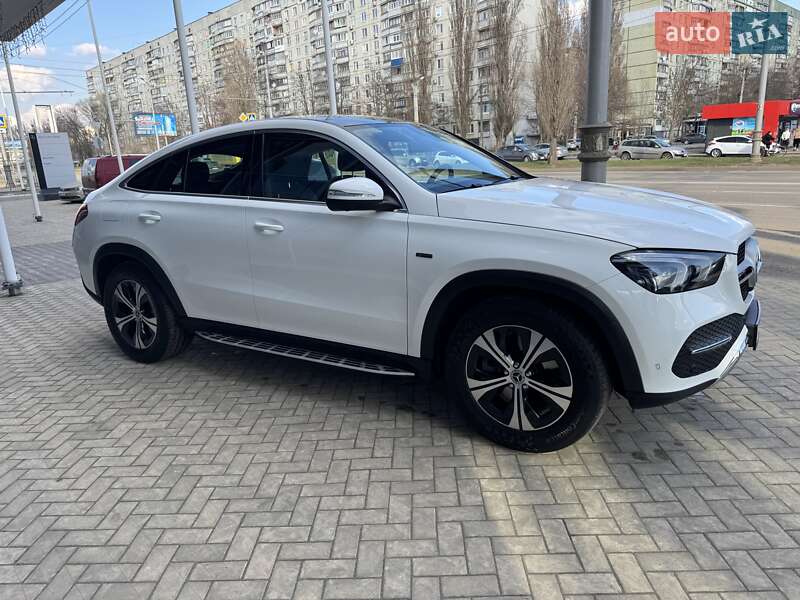 Mercedes-benz Gle-class (2021)