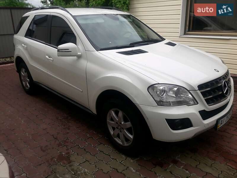Mercedes-benz M-class (2010)