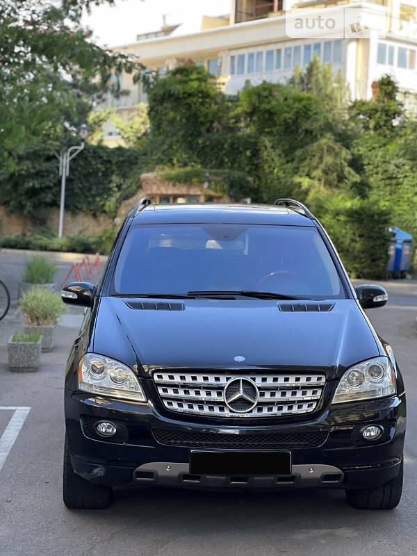 Mercedes-benz M-class (2007)