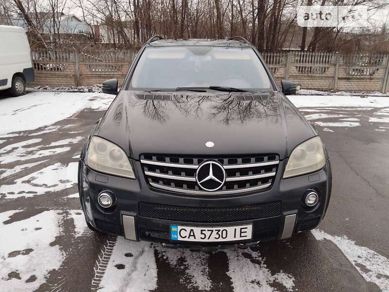 Mercedes-benz M-class (2005)