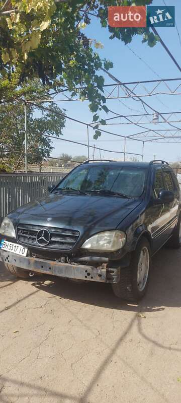 Mercedes-benz M-class (2000)