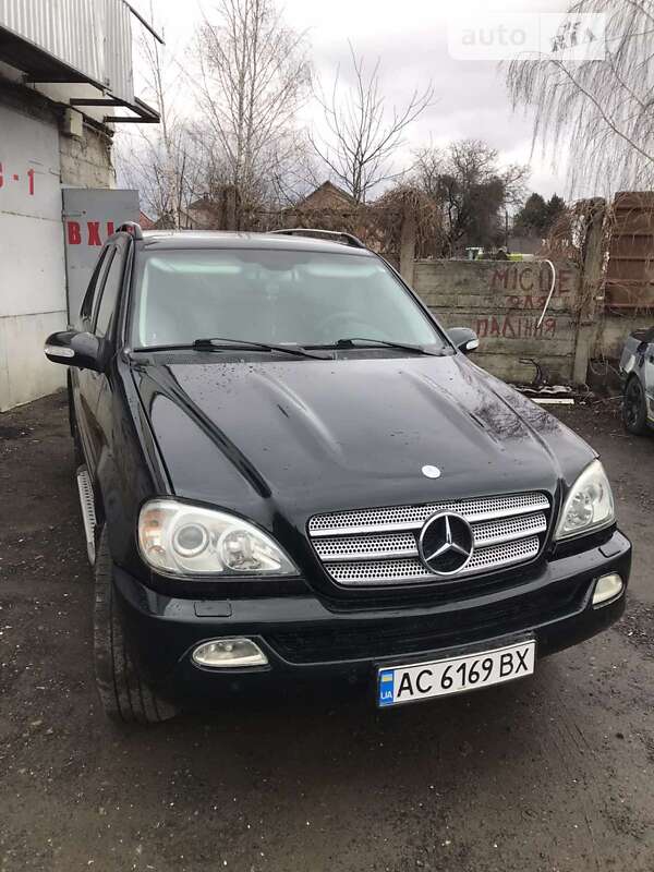 Mercedes-benz M-class (2005)