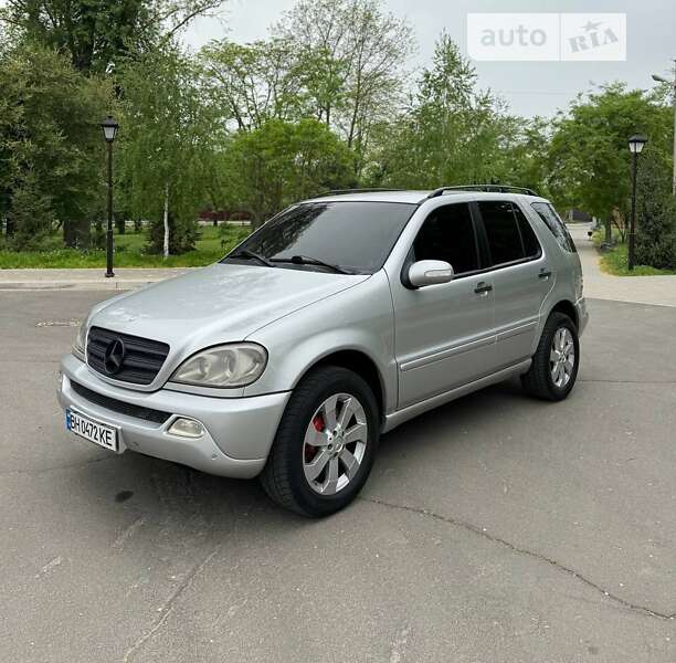 Mercedes-benz M-class (2002)