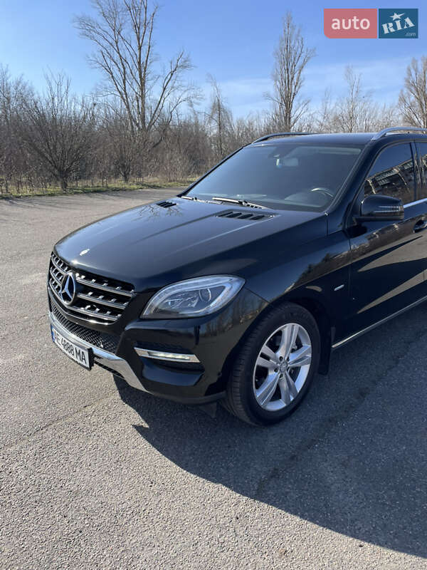 Mercedes-benz M-class (2012)