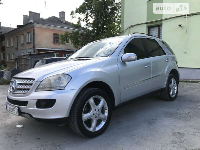 Mercedes-benz M-class (2007)