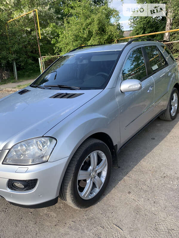 Mercedes-benz M-class (2007)