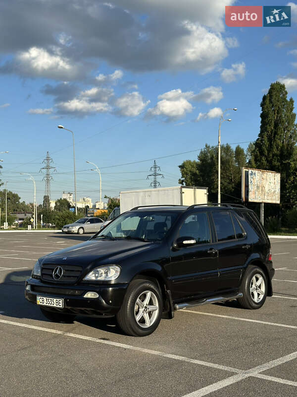 Mercedes-benz M-class (2003)