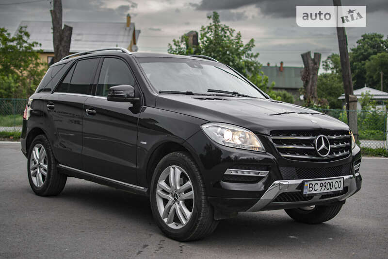 Mercedes-benz M-class (2011)
