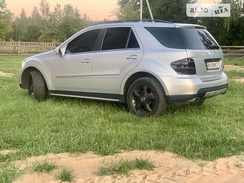 Mercedes-benz M-class (2007)