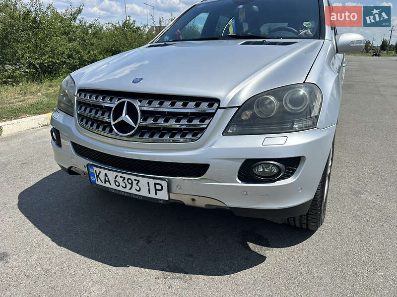Mercedes-benz M-class (2008)