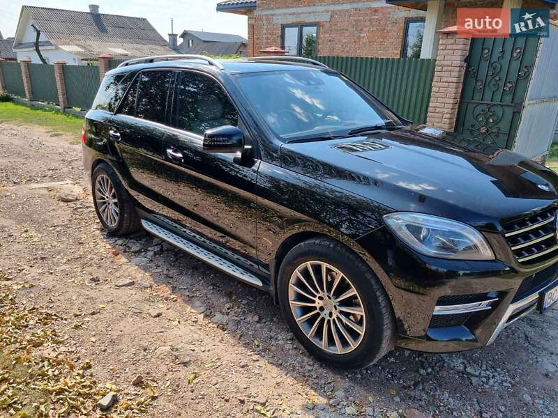 Mercedes-benz M-class (2012)