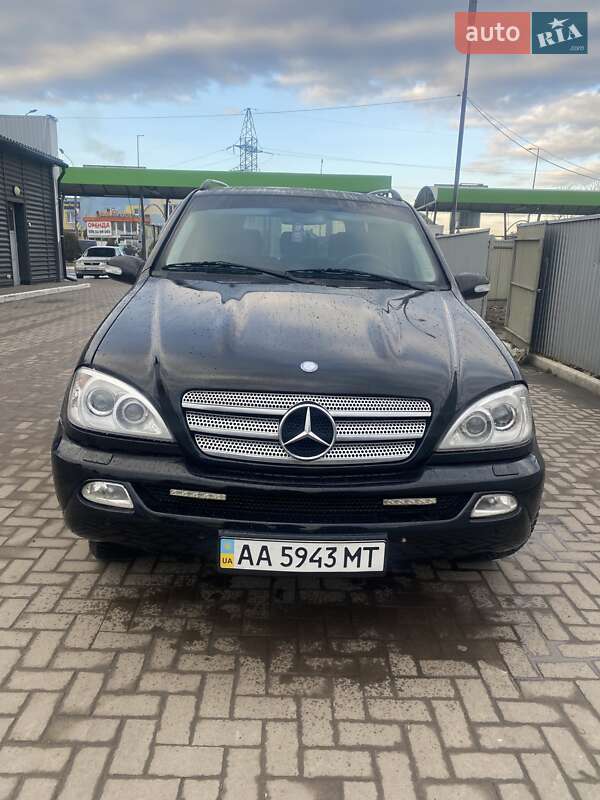Mercedes-benz M-class (2005)