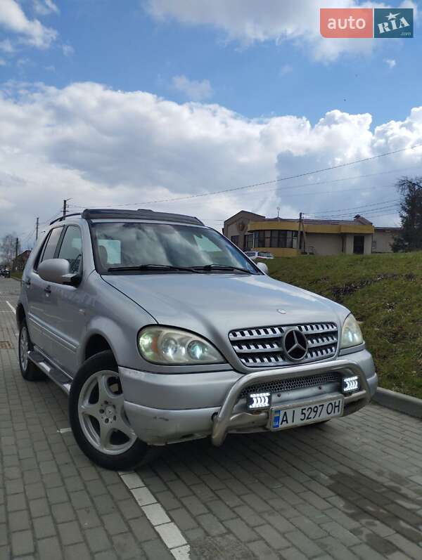 Mercedes-benz M-class (2001)