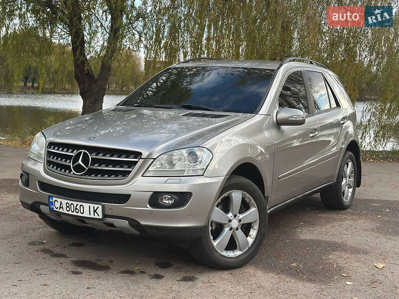 Mercedes-benz M-class (2005)