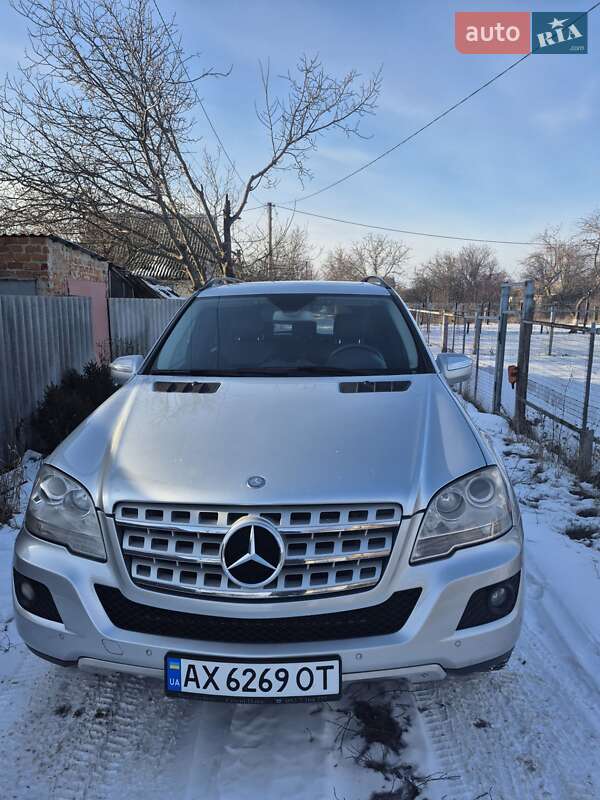 Mercedes-benz M-class (2008)