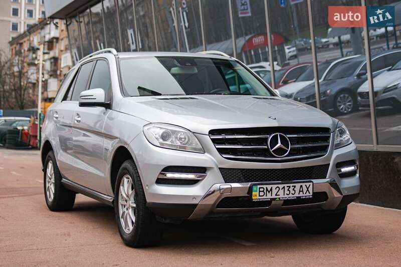 Mercedes-benz M-class (2012)