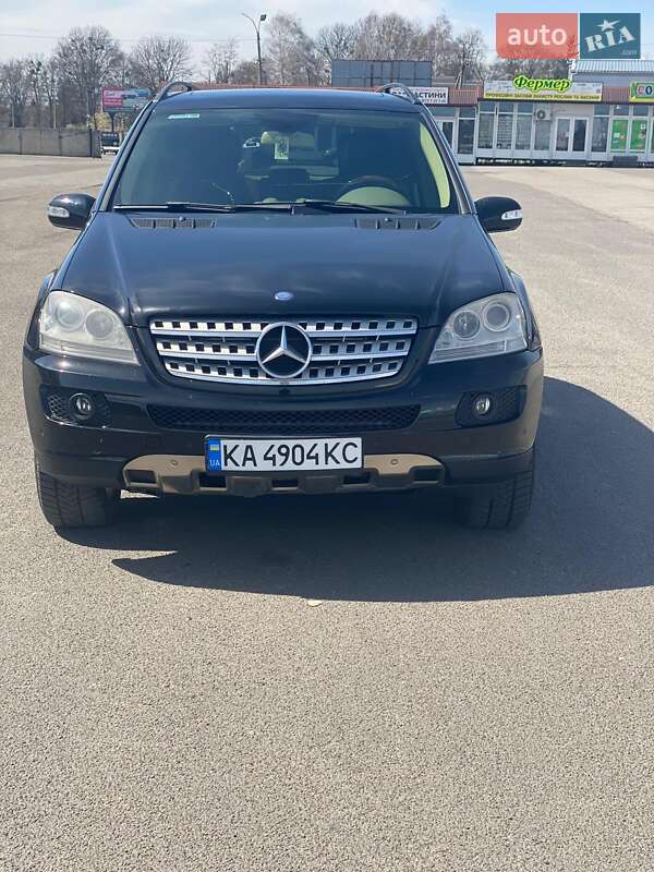 Mercedes-benz M-class (2008)