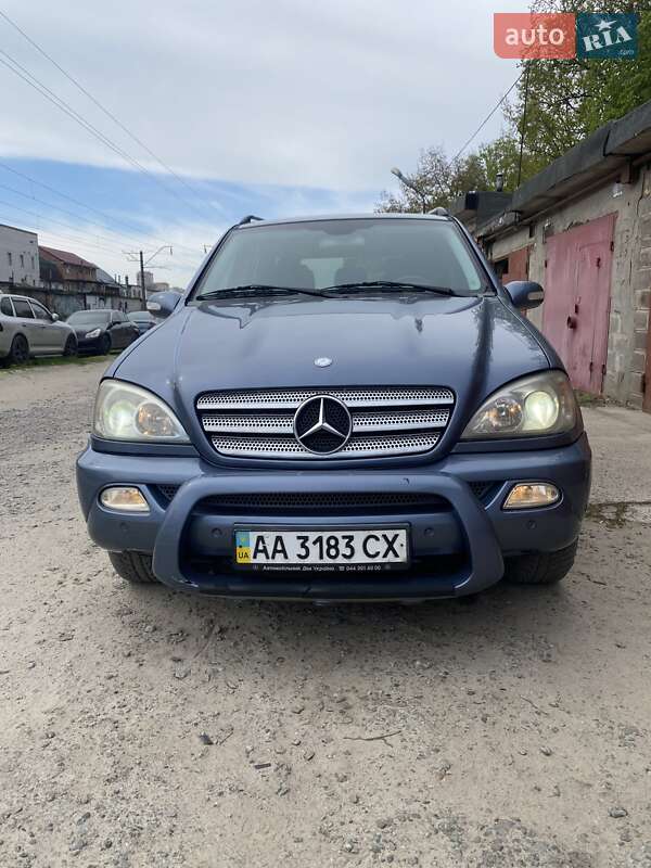 Mercedes-benz M-class (2005)