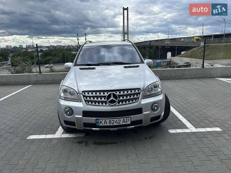 Mercedes-benz M-class (2006)