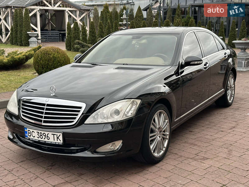 Mercedes-benz S-class (2006)