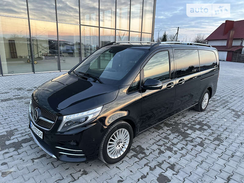 Mercedes-benz V-class (2016)