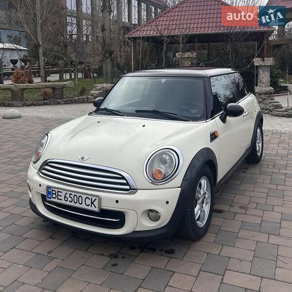 Mini Coupe (2012)