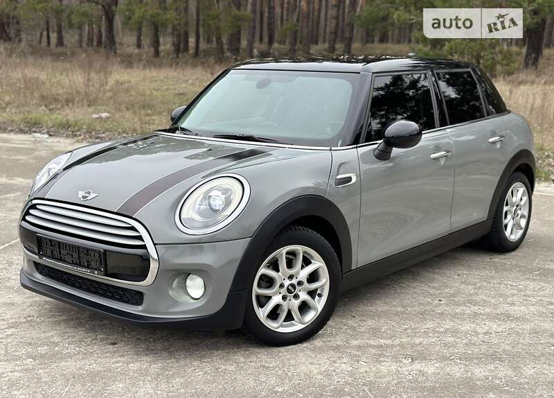 Mini Hatch (2014)