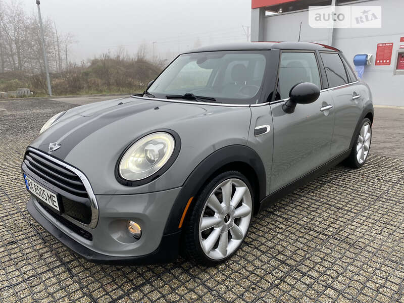 Mini Cooper (2017)
