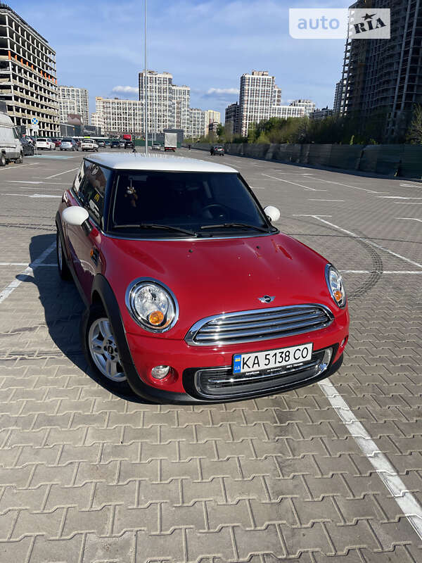 Mini Cooper (2013)