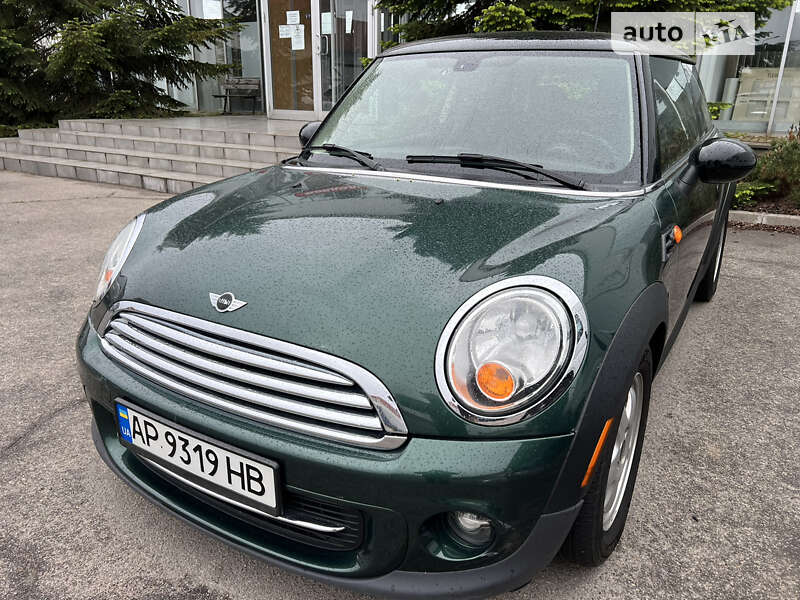 Mini Hatch (2013)