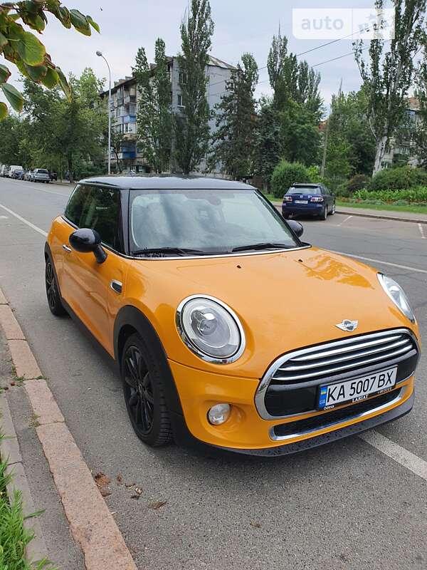 Mini Hatch (2014)