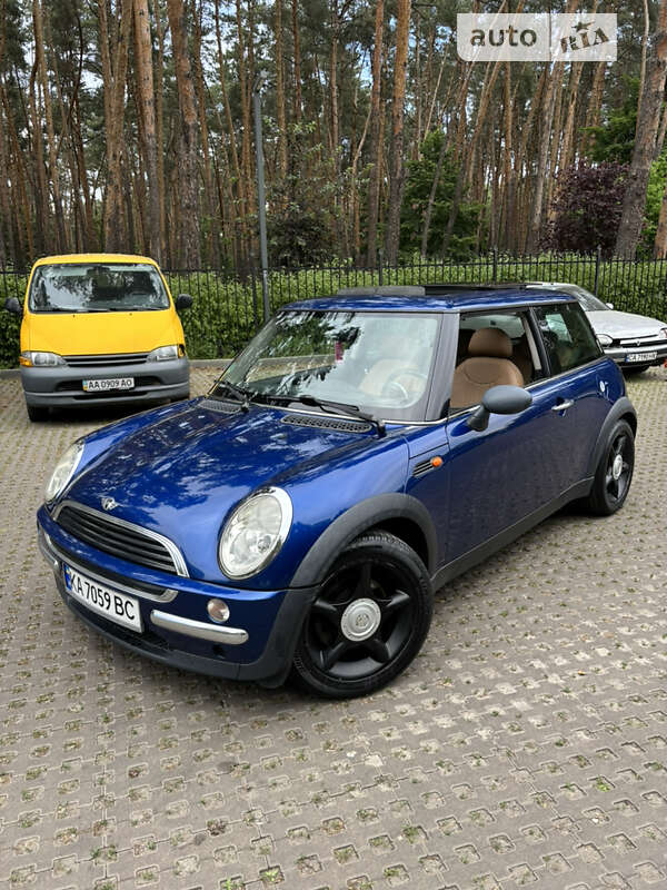 Mini Hatch (2002)