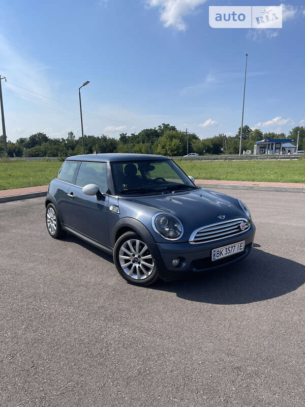 Mini Hatch (2009)