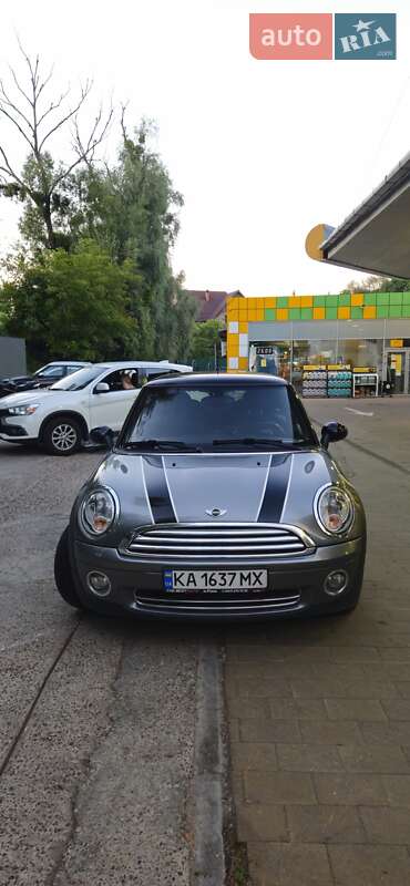 Mini Hatch (2009)