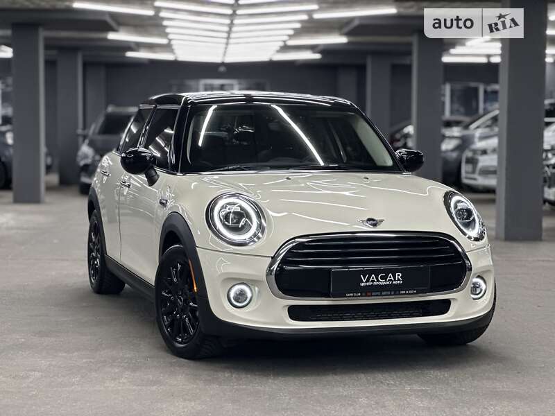 Mini Cooper (2019)