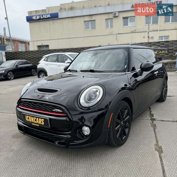 Mini Hatch (2014)