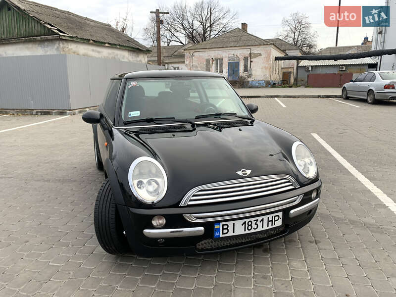 Mini Hatch (2002)