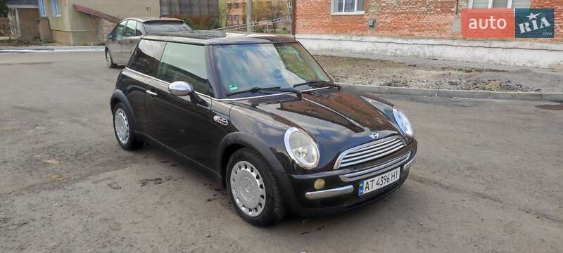 Mini Hatch (2003)