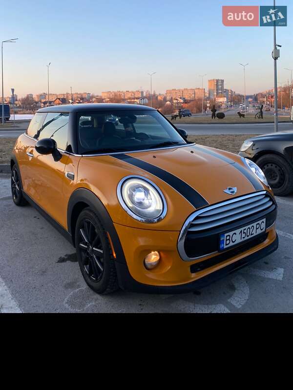Mini Hatch (2014)