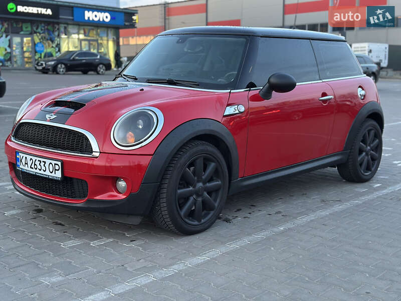 Mini Hatch (2008)