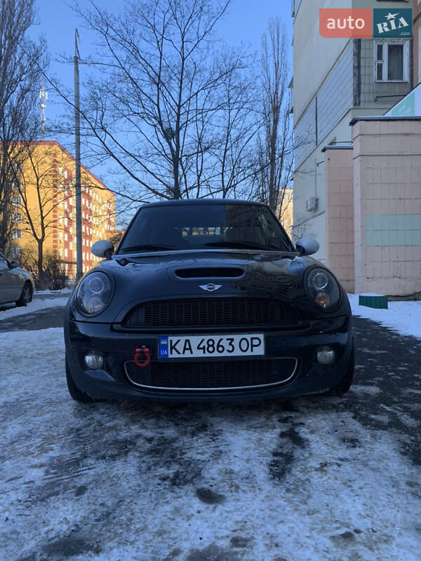 Mini Hatch (2010)