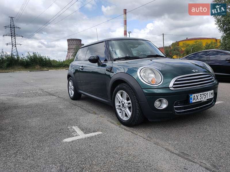 Mini Hatch (2007)