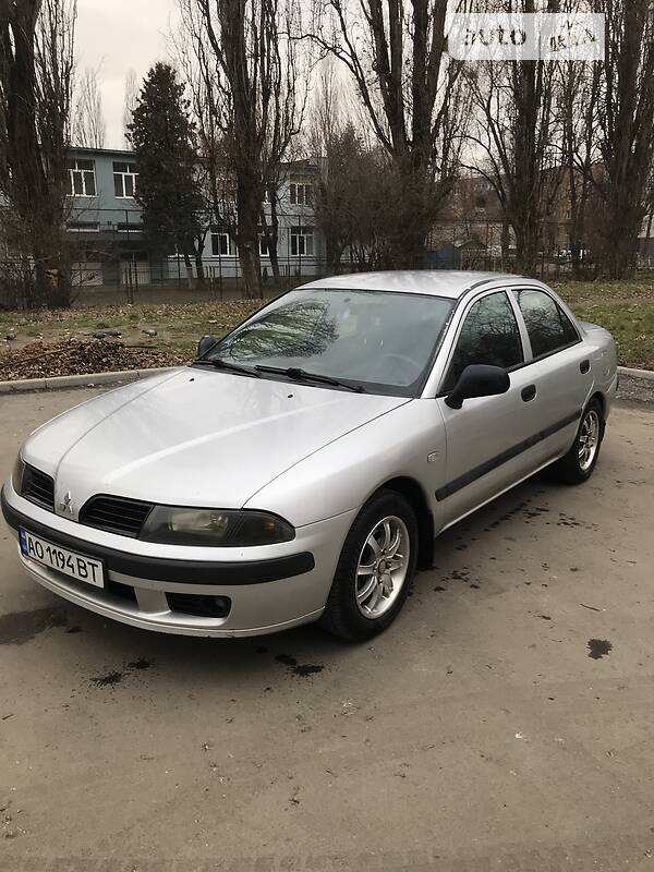 Mitsubishi Carisma (2003)