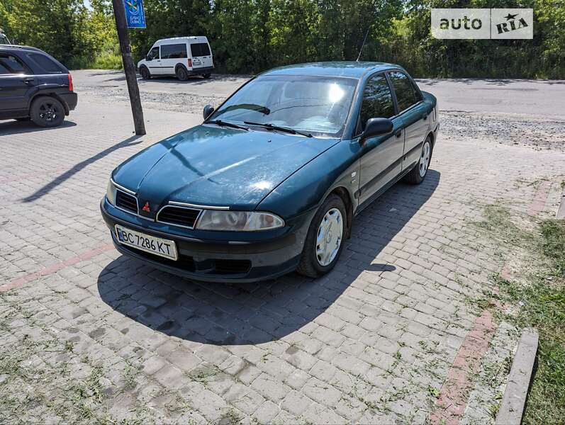 Mitsubishi Carisma (2000)