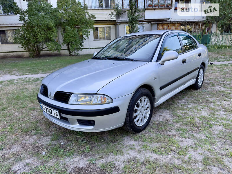 Mitsubishi Carisma (2002)