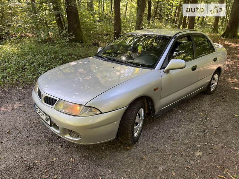 Mitsubishi Carisma (1996)