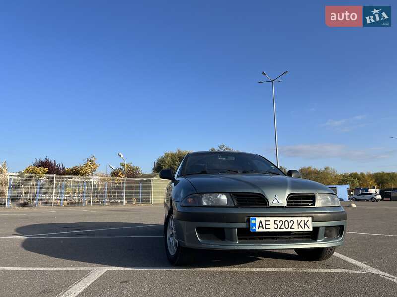 Mitsubishi Carisma (2002)