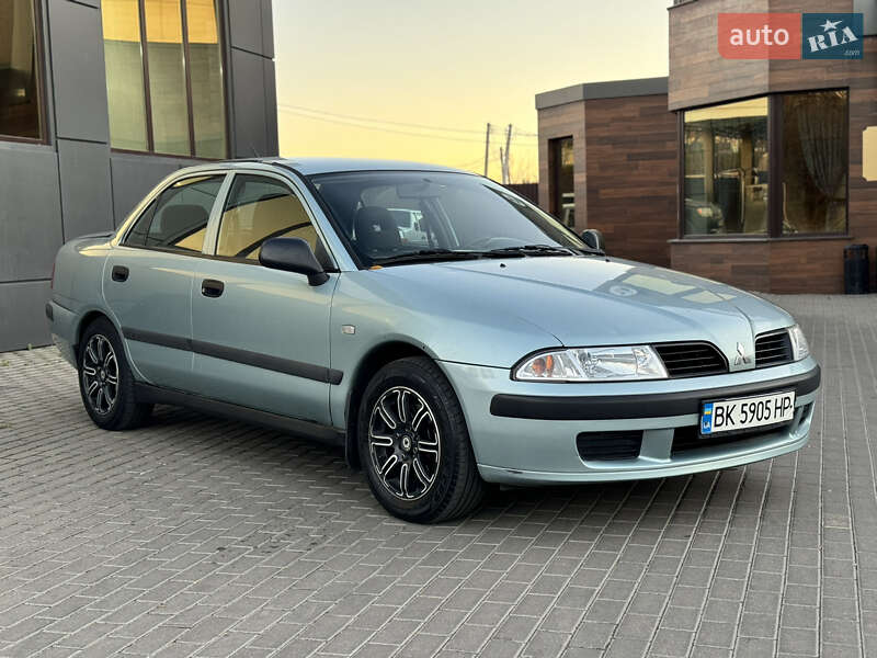 Mitsubishi Carisma (2003)