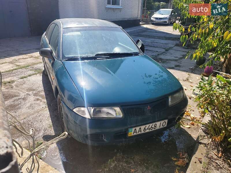 Mitsubishi Carisma (1998)